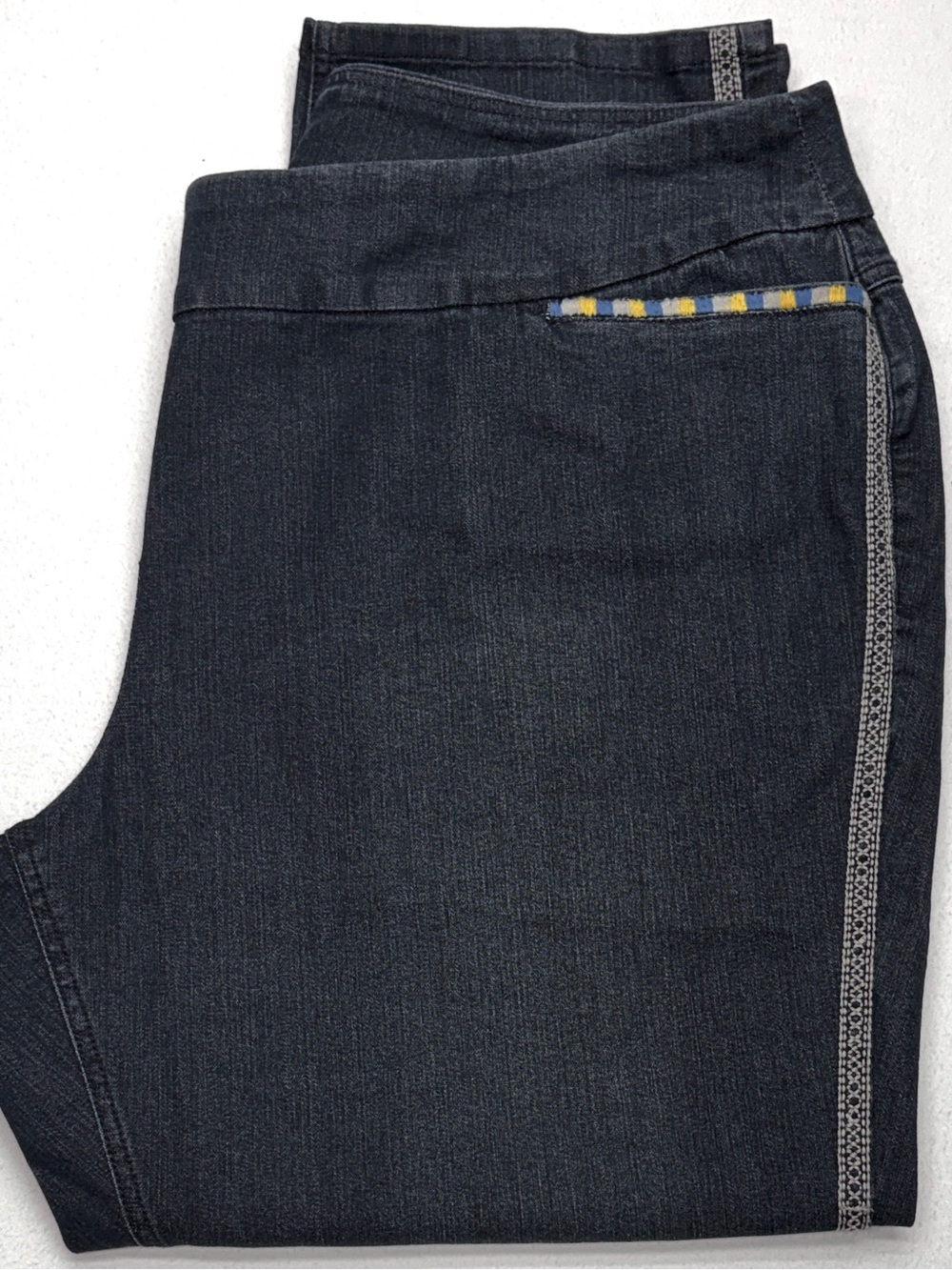 Westbound Woman Straight Leg Jeans Women’s 24W Dark Blue Pull-On Embroidered